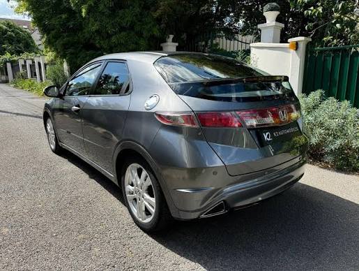 Honda Civic 2.2 i-ctdi virtuose navi 2010